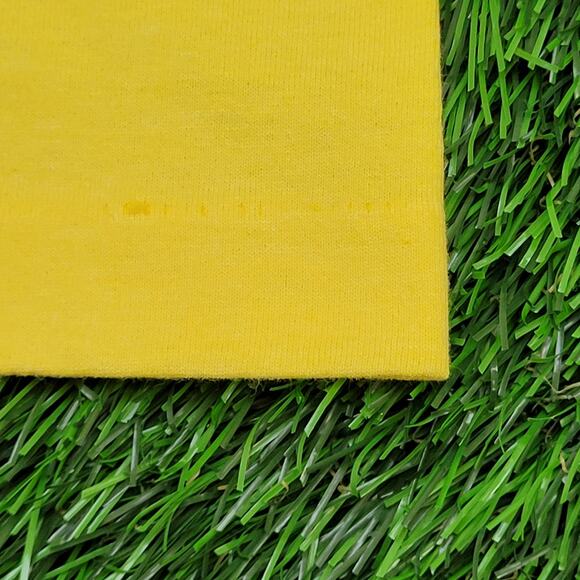 Vintage 80s Amaretto Disaronno Liqueur Shirt Medium 20x28 Yellow - Picture 10 of 12